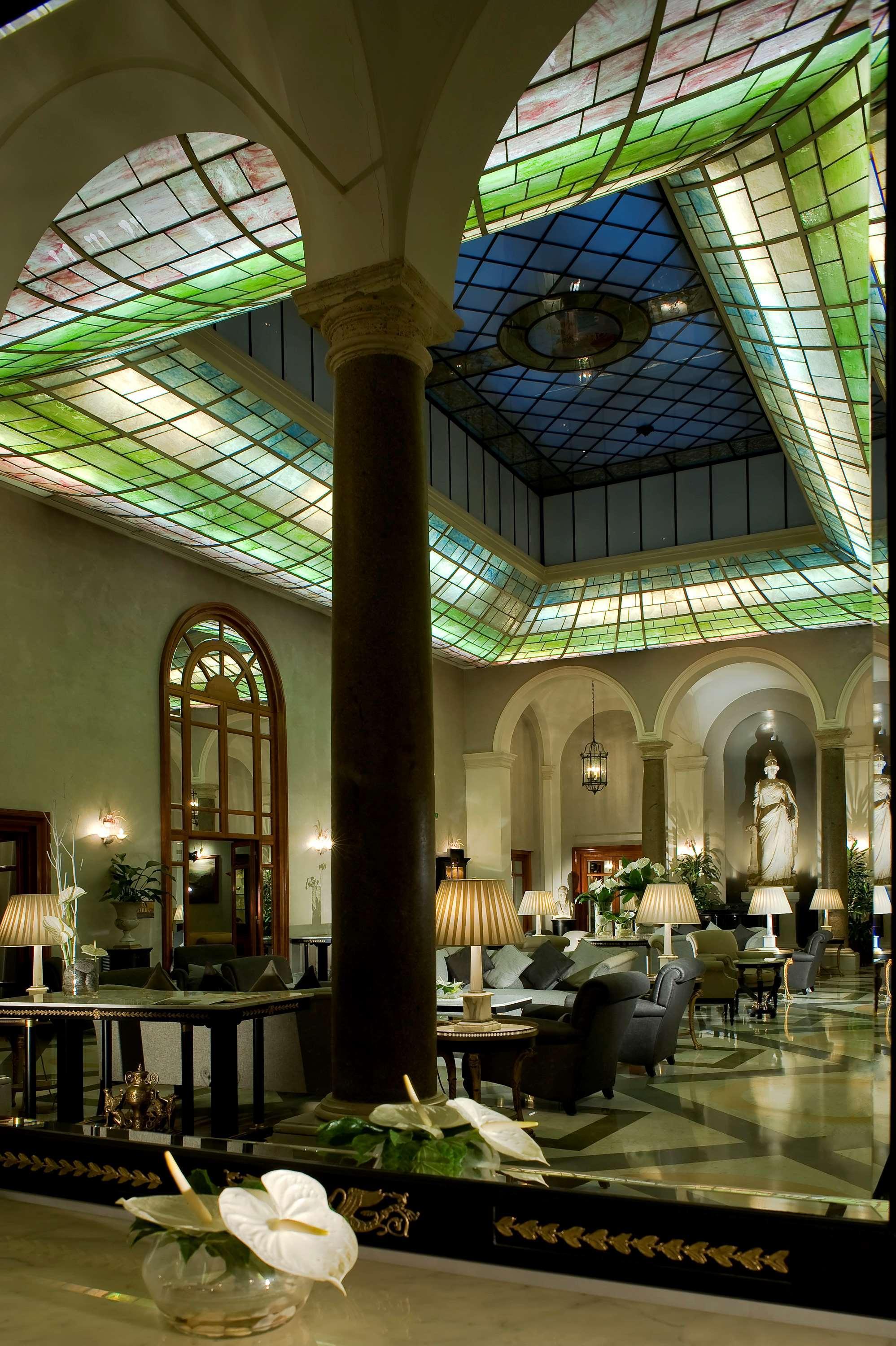Grand De La Minerve Hotel