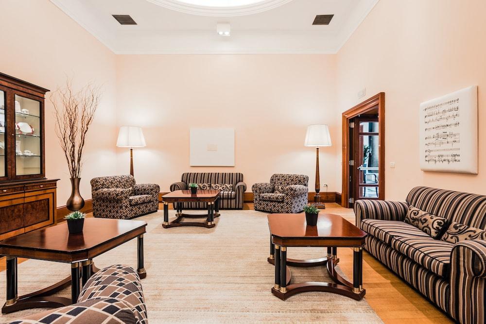 Grand De La Minerve 5*